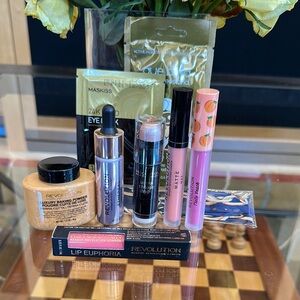 Revolution Makeup Set with Pink and Black Shades